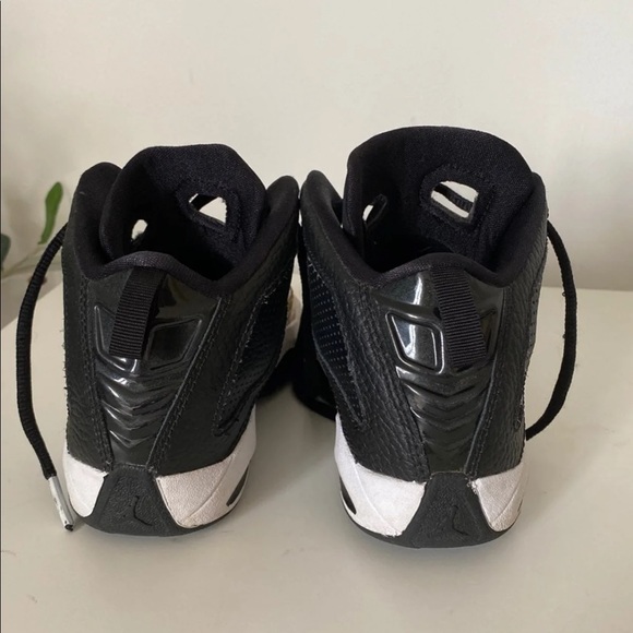 Boys Jordan B'Loyal White/Black/Metallic - Picture 4 of 8